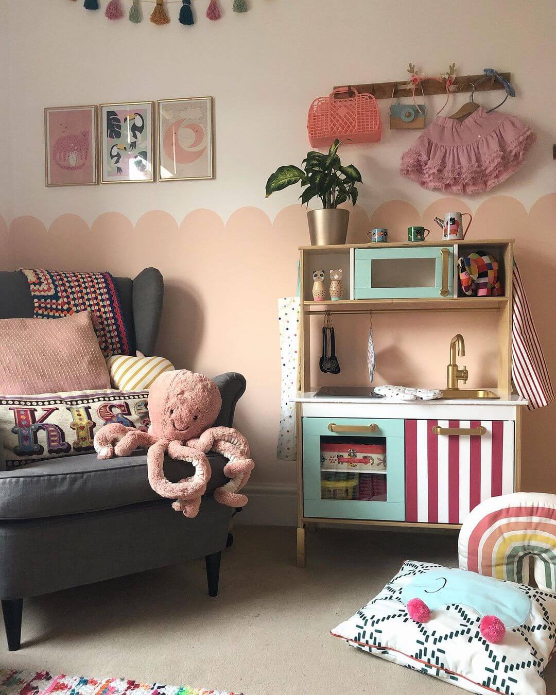 fallback alt text two