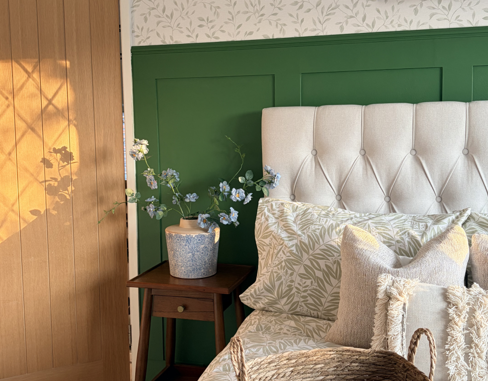 Rhianna Davis @overatrhiannas