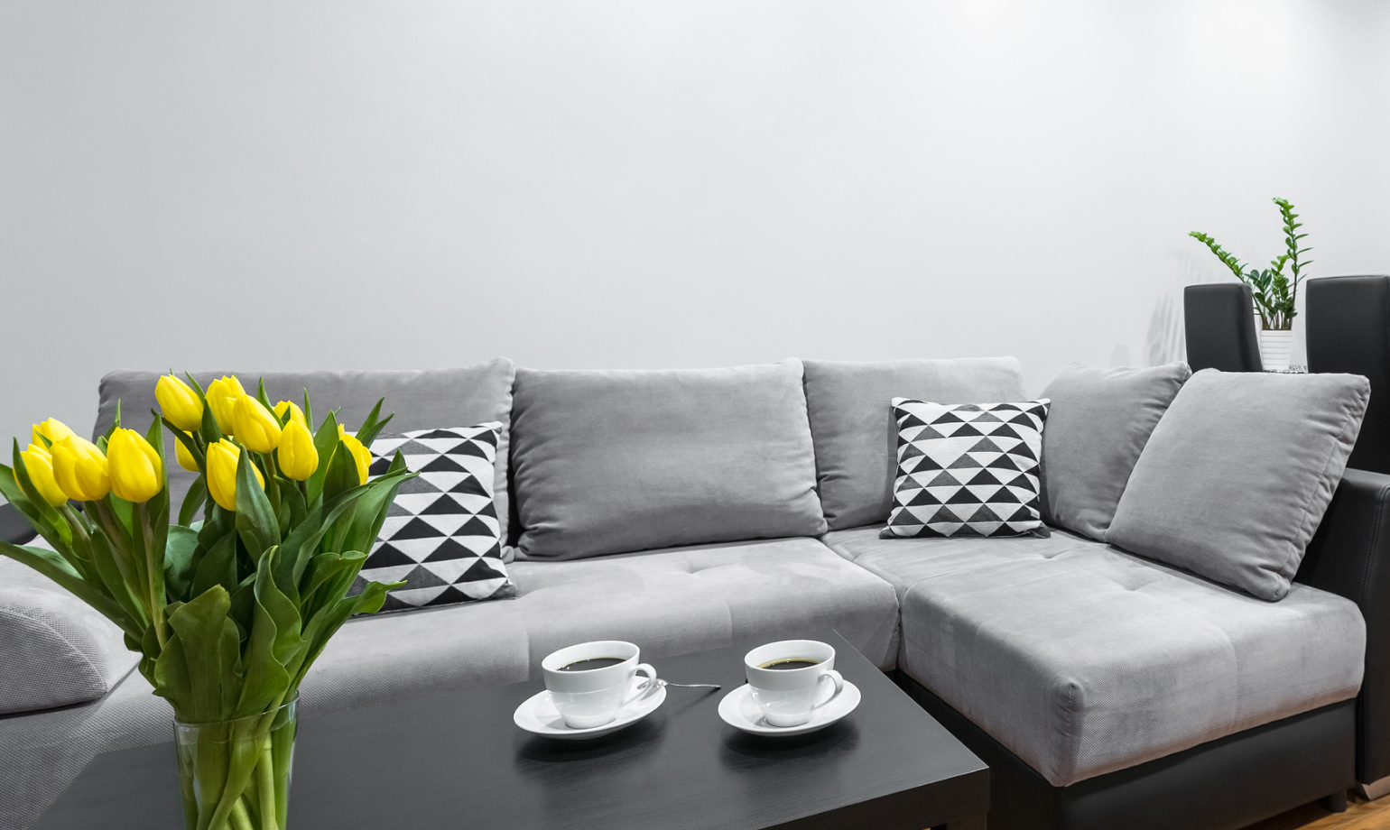 DON’T: Overwhelm a small space with colour