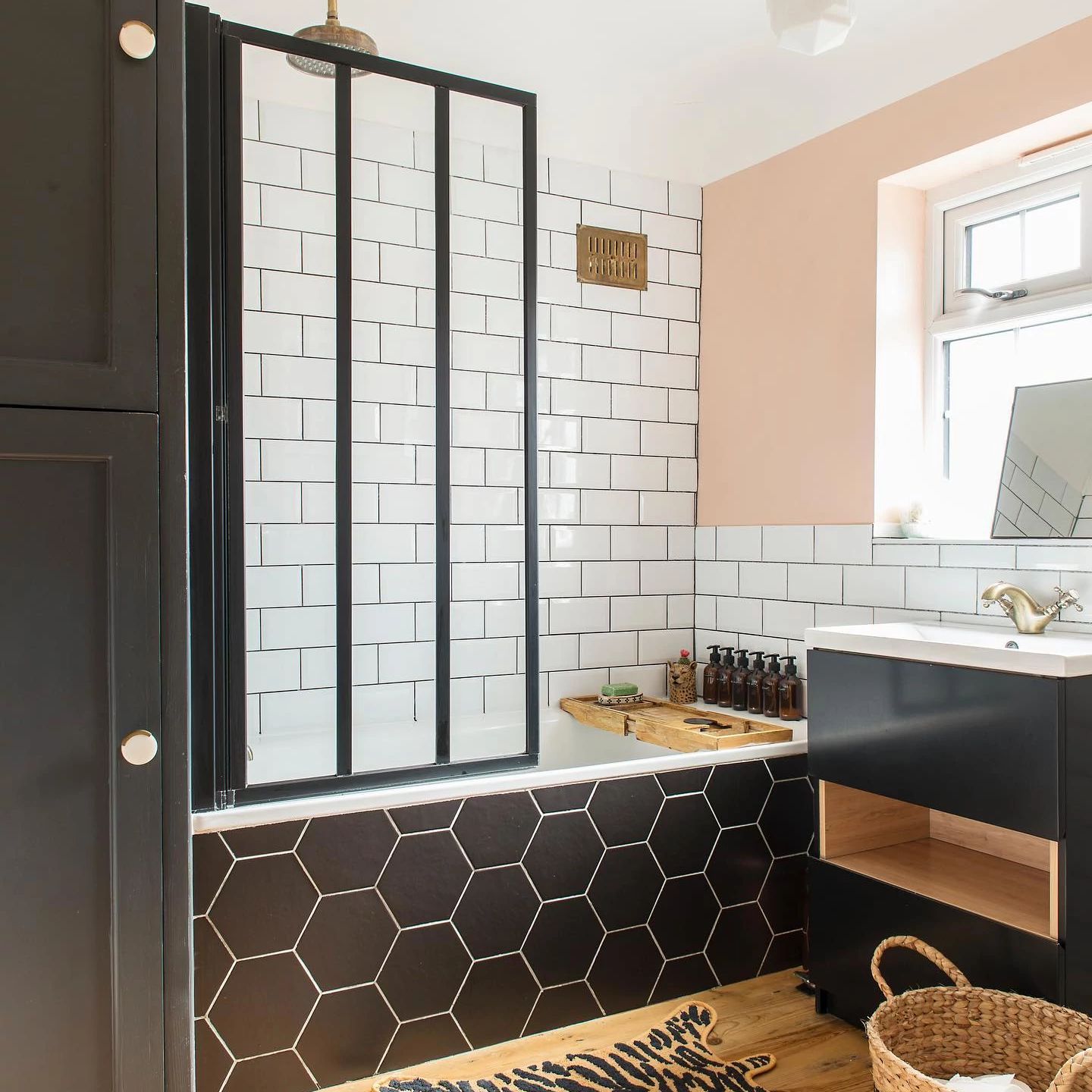 fallback alt text two