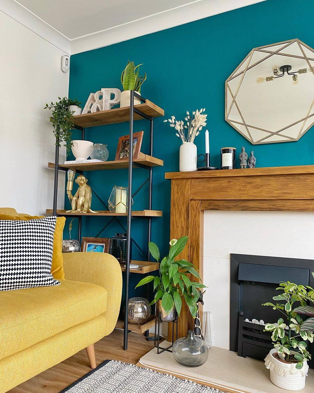 fallback alt text two